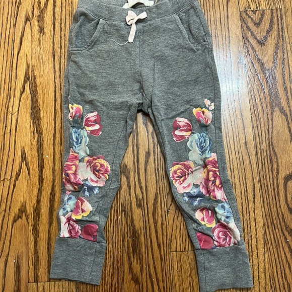 L.O.G.G Girls Jogging Suit - Picture 4 of 5